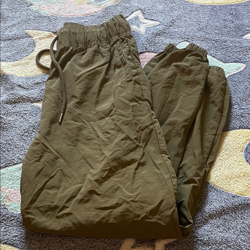 Olive Green Jogger Pants (Bin V)​